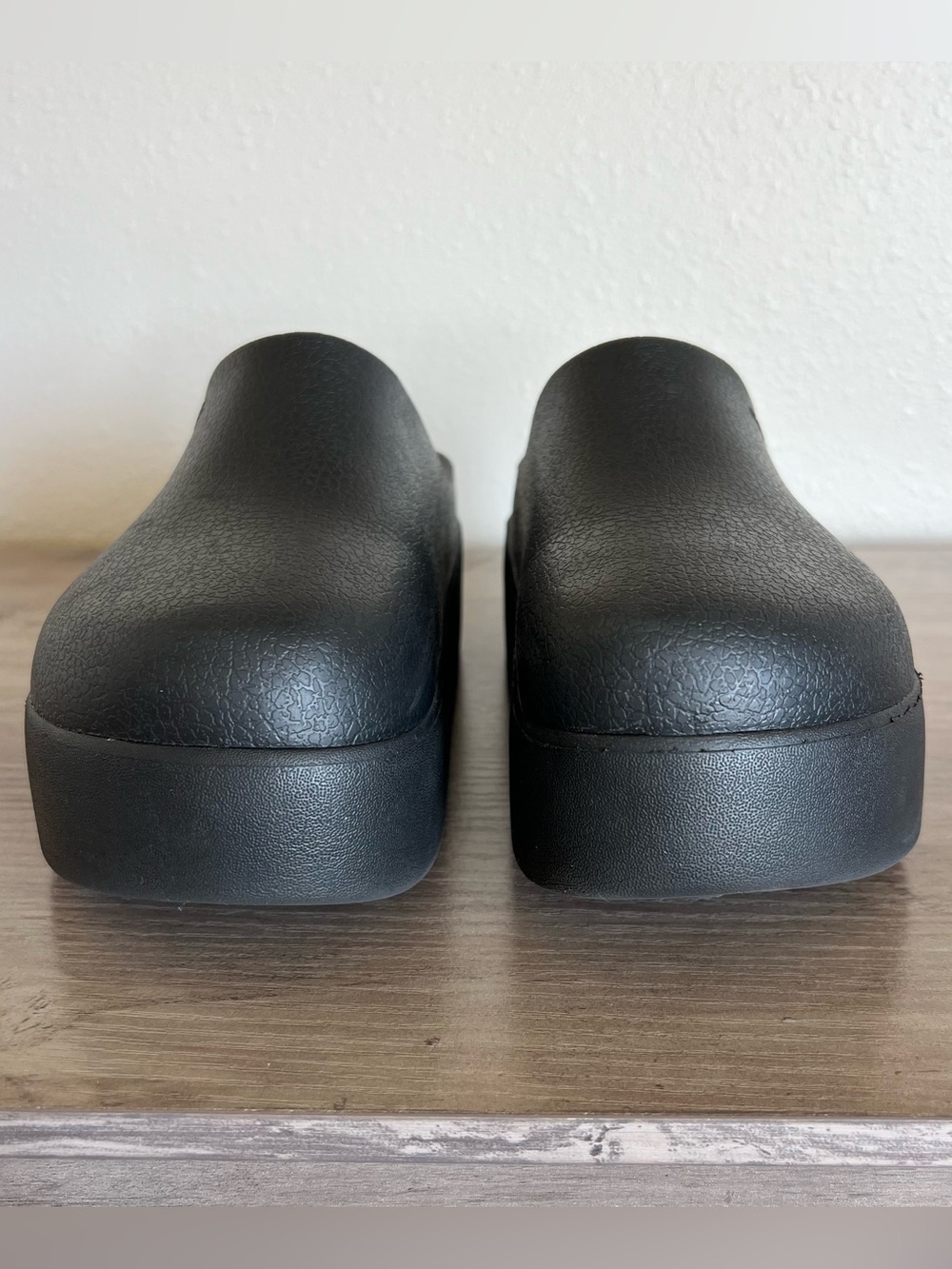 Crocs Dylan Platform Clogs Women's Size 8 Black Slip On Comfort Shoes - Picture 2 of 10